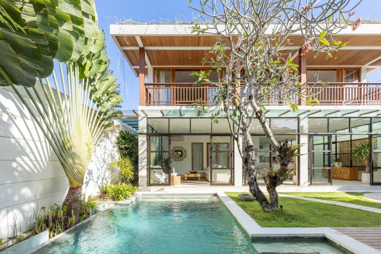 Villa Lumut Seminyak Esterno foto